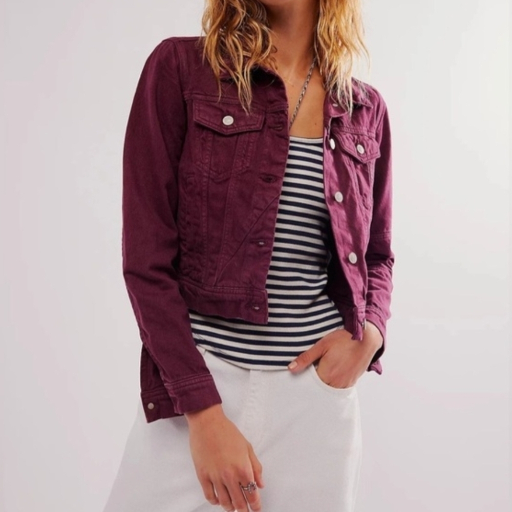NWT We The Free Button Down Cropped Denim Jacket In Burgundy - XL